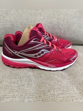Saucony Women's Hot Pink and Fuchsia Running Shoes